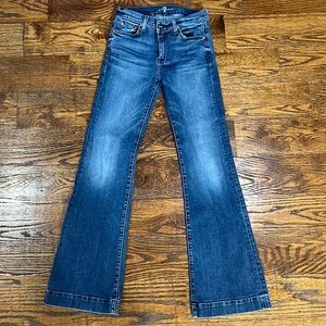 DOJO 7 Jeans